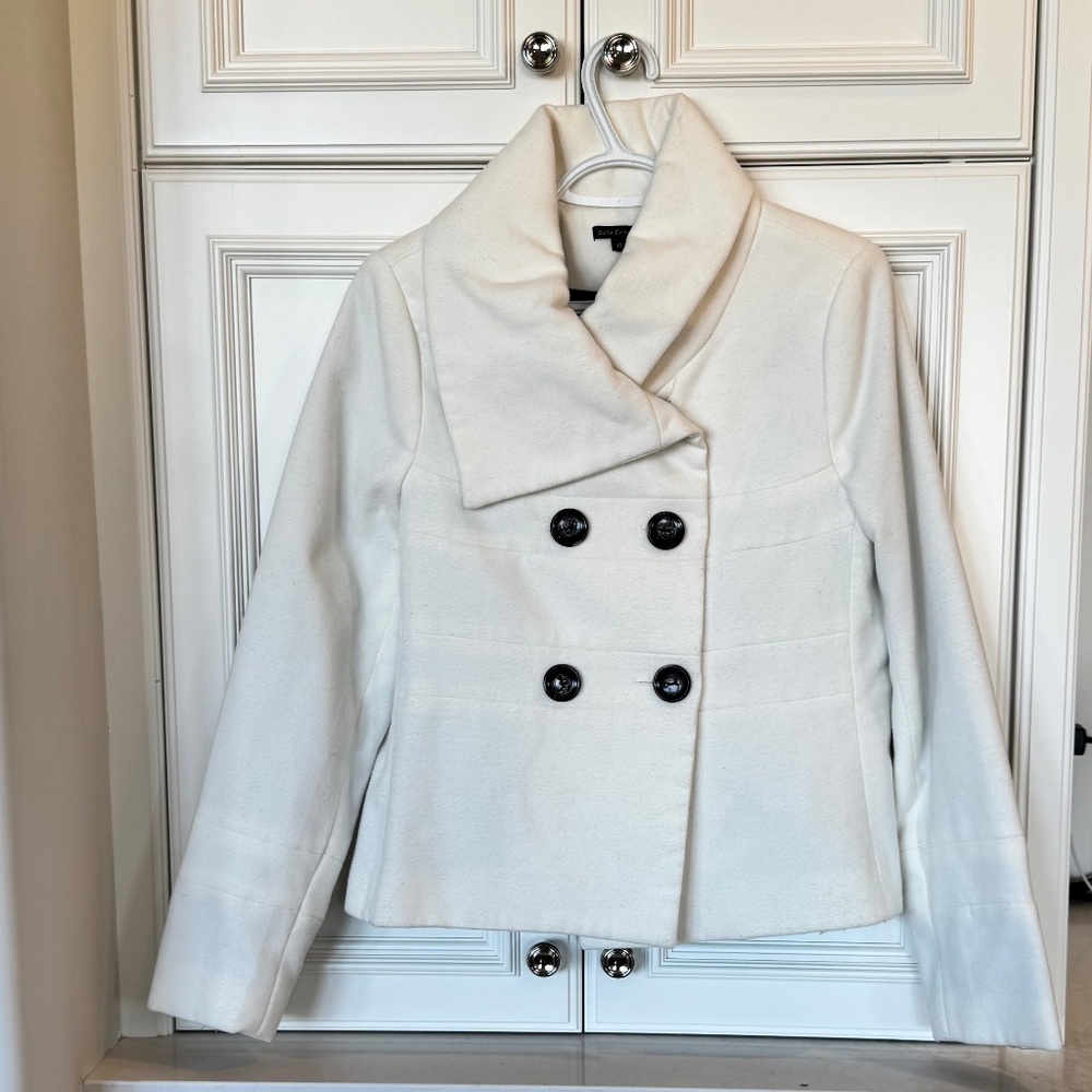 Elegant Cream Wool-Blend Peacoat – Size M